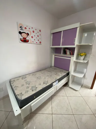 Cama de solteiro com nicho infantil