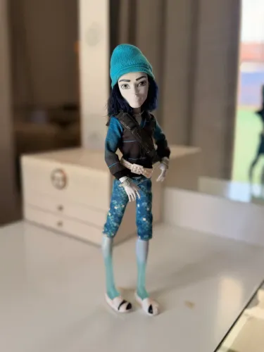 Monster High Completa Invisy Billy