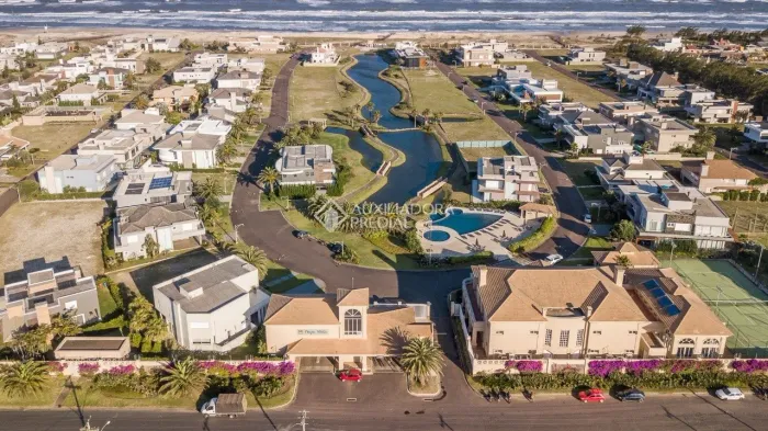 Lindo terreno à venda no Condomínio Playa Vista