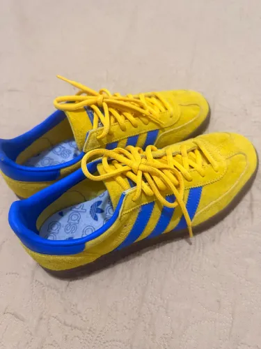 Tênis Adidas