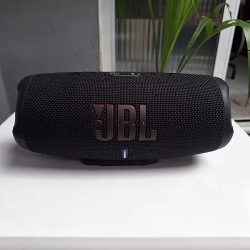 JBL Charge 5
