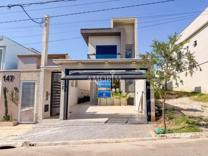 CASA EM CONDOMÍNIO COM 3 QUARTOS 1 SUÍTE PISCINA E 2 VAGAS EM SANTANA DE PARNAÍBA/SP