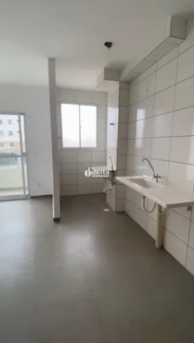 Apartamento com 2 quartos sendo 1 suíte disponível para venda no bairro Gávea em Uberlândi