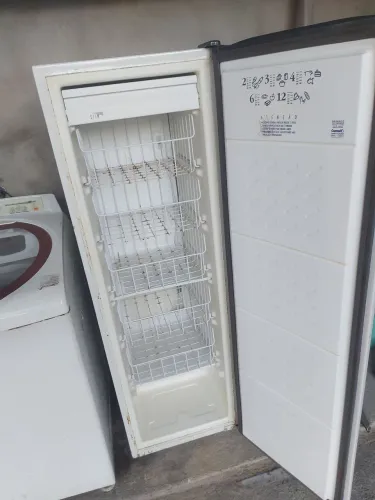 Vende-se um frize