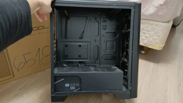 Fonte Cooler Master Elite V3 500w + Gabinete Aero Cool