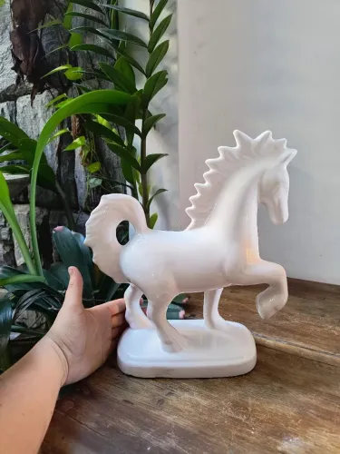 escultura de cavalo em cerâmica vitrificada Antigo Antiquário vintage colecionador arte