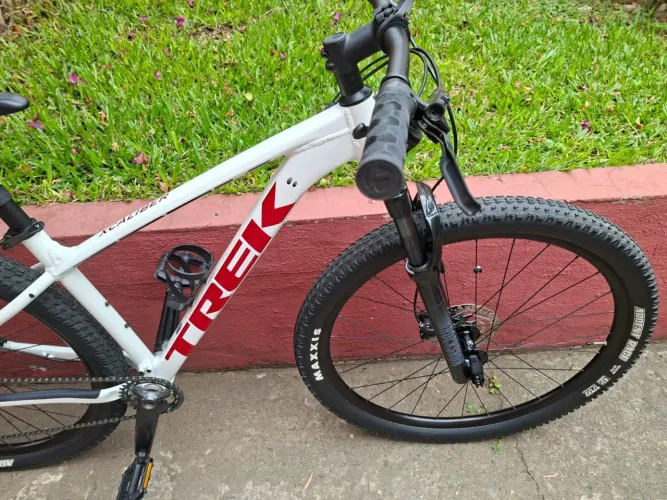 Bike Trek Xcaliber 8 ano 2022