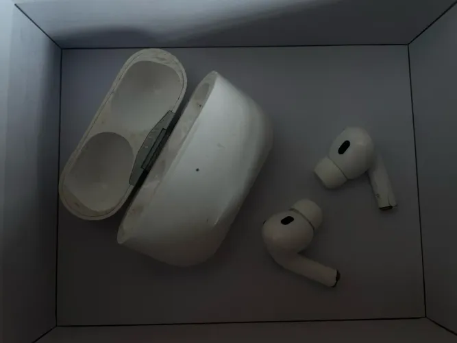 Vendo AirPods Pro original usado por 500