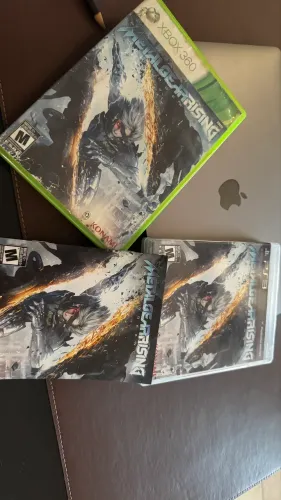 Metal Gear Rising xbox 360 ORIGINAL