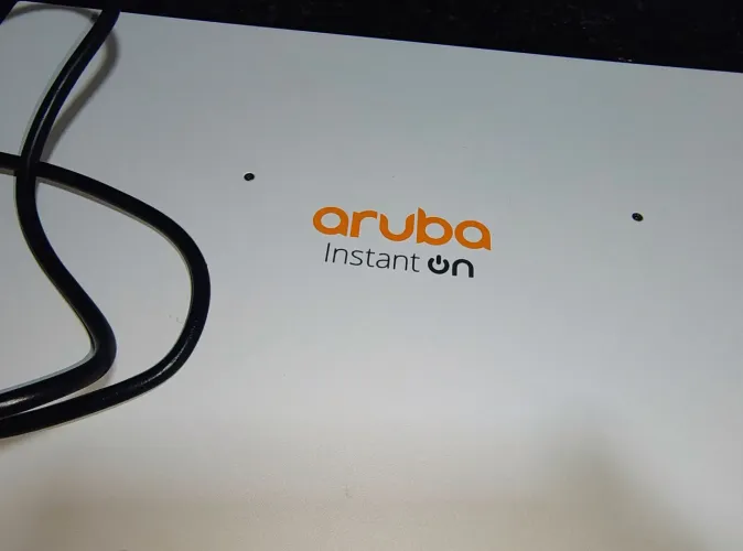 Switch HPE Aruba on24p