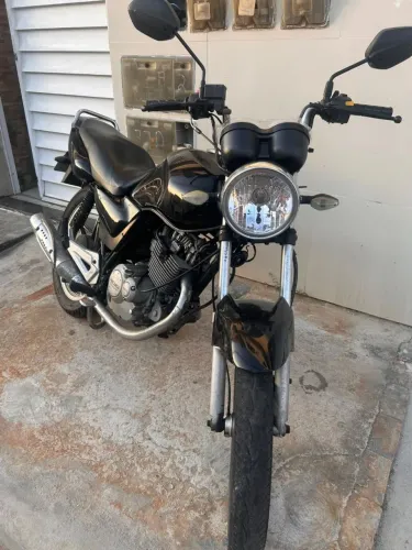Moto Suzuki yes