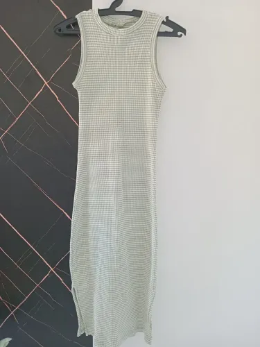 Vestido tubinho tam midi