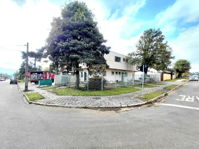 Kitinete - R Amaro de Santa Rita, 72 - Fanny - Curitiba - PR
