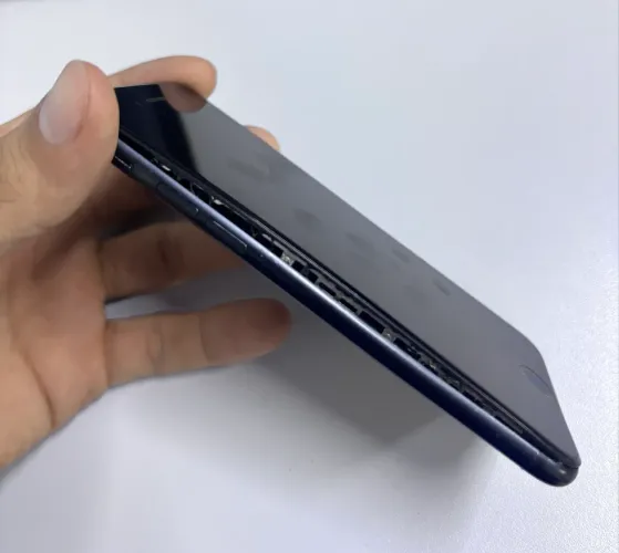 Vendo iPhone 7 normal para retirar peças