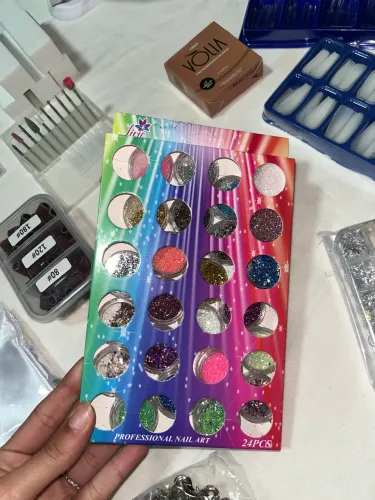 Vende-se kit para unha de gel