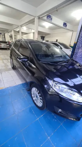 Ford Fiesta Tit.plus 1.0 12V Ecoboost Aut. 5P 2017