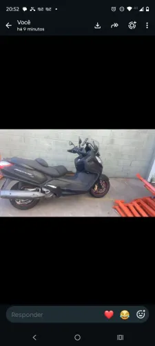 Vende maxsym 400 i com baú e suporte de celular
