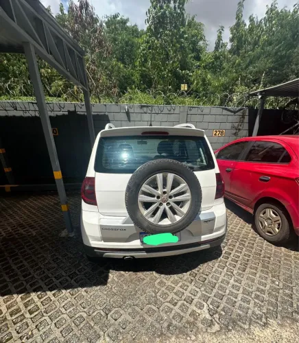 Volkswagen Crossfox 1.6 MI Total Flex 8V 5P 2013