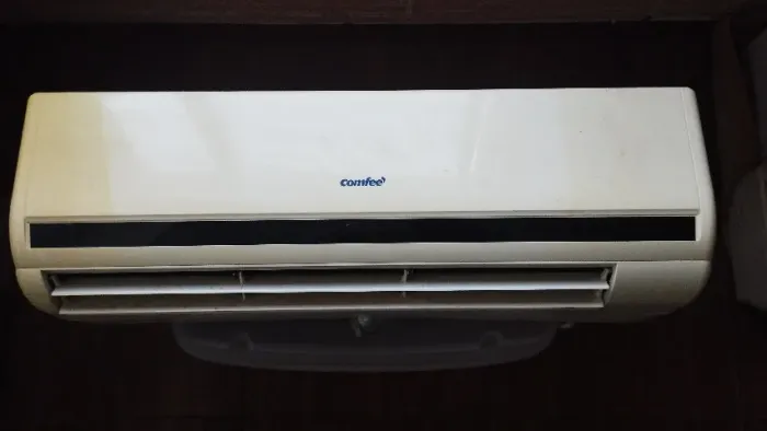 Ar-condicionado 9000btu Comfee + Condensadora