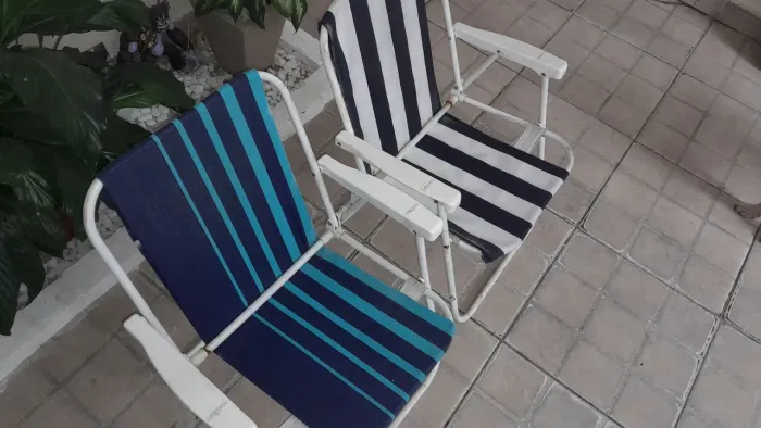 Vendo essas duas lindas cadeiras de praia 100