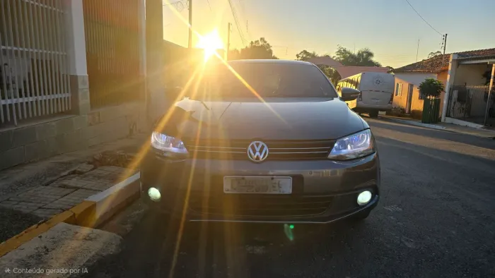 Volkswagen Jetta Comfortline 2.0 T.flex 8V 4P Tipt. 2011