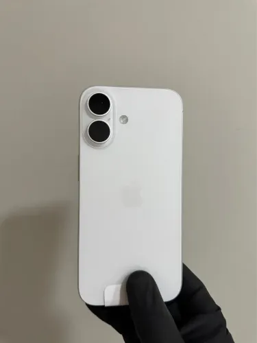 IPHONE 17 256 APENAS DIAS DE USO ! COM GARANTIA APPLE E POUCOS CICLOS DE CARGA ! 