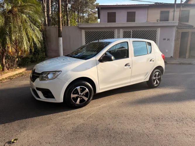 Renault Sandero Life Flex 1.0 12V 5P Mec. 2021