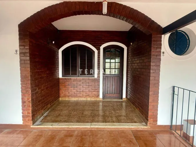 Casa aconchegante de 2 quartos na Barra Teresópolis