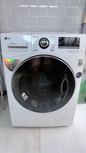 Lava e Seca LG Inverter Direct Drive 8,5 kg