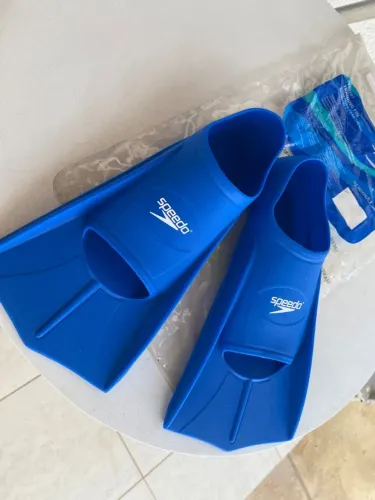 NADADEIRAS PARA TREINO DE NATAÇÃO SPEEDO NÚMERO 37/38