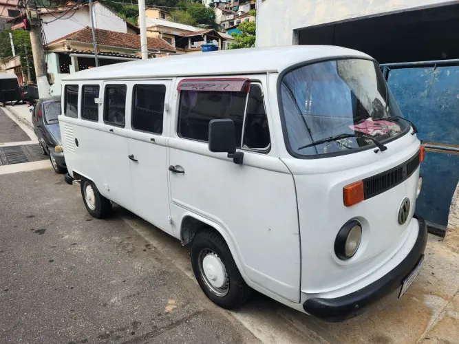 Volkswagen Kombi Standard/ Luxo/ Serie Prata 1996