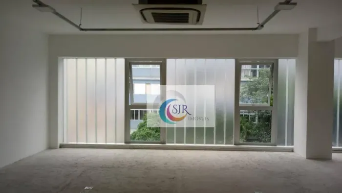 Conjunto com 358m² para locação, horário de funcionamento 24 horas, edifício com ótima loc