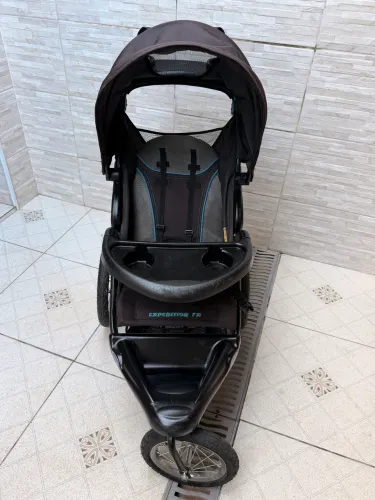 ? ?Carrinho de Bebê 3 Rodas Jogger - Bem Conservado