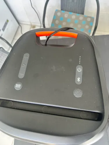Party box JBL 100
