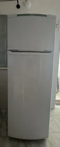 Geladeira Consul ótima