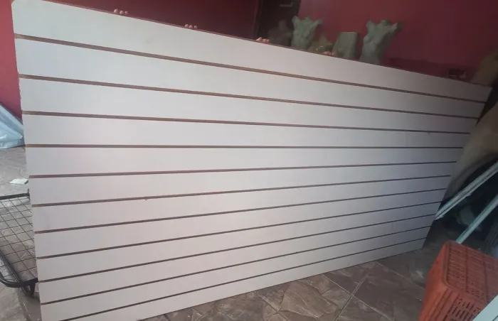 Painel canaletado 2,44 X 1,22