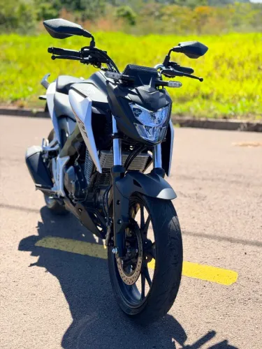 CB 300F TWISTER