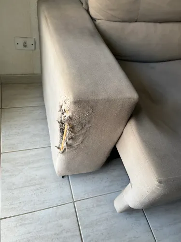 Vendo sofá 2 lugares