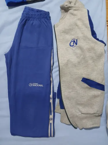 Uniforme escolar 