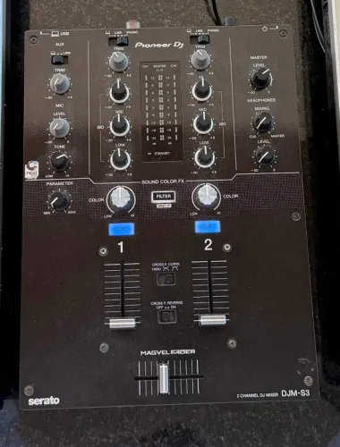 Mixer Pioneer DJM-S3 Serato