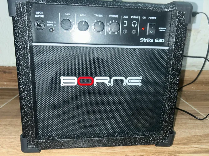 Amplificador guitarra borne