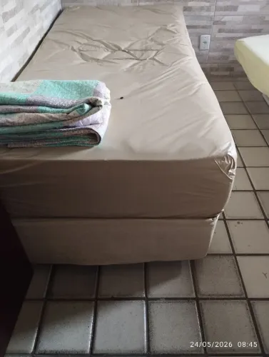 Cama box com colchão