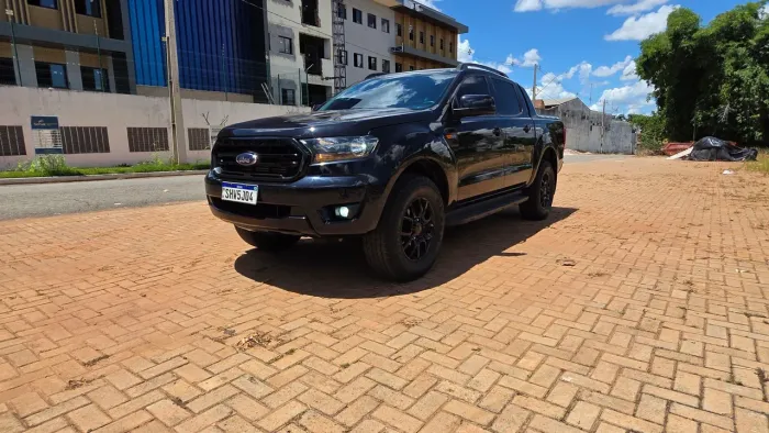 Ford Ranger Black 2.2 4X2 CD Diesel AUT 2023