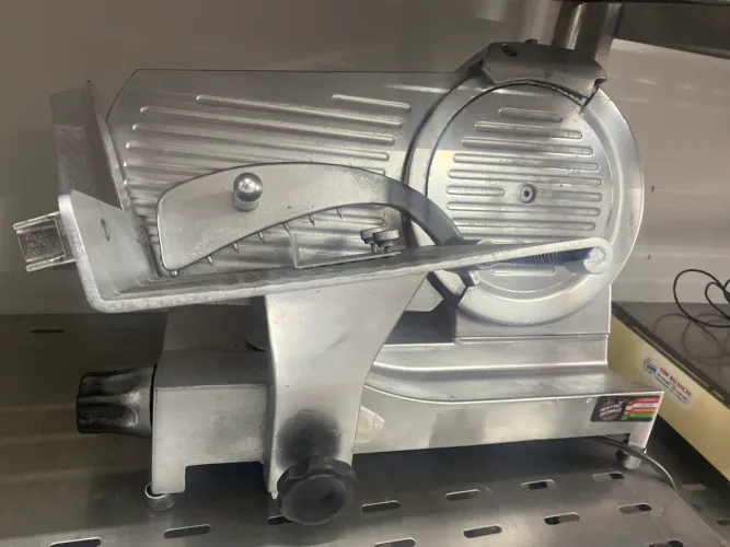 Cortador de frios
