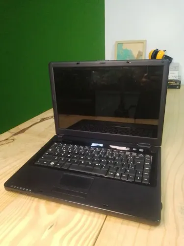 Notebook antigo funcionando
