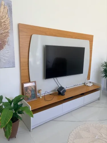 Rack com painel grande