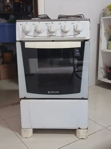 Vendo fogão.