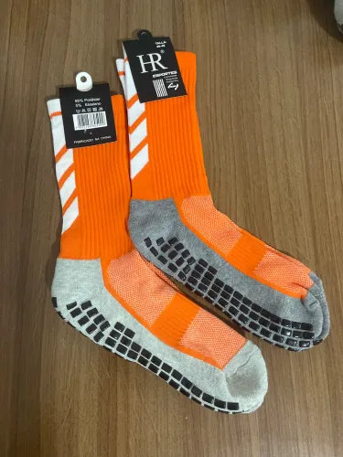 MEIAS SUPER CONFORTÁVEIS, ANTIDERRAPANTES PARA ACADEMIA,VÔLEI,BASQUETE E FUTEBOL.