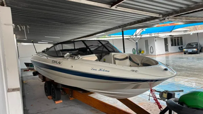 *** Lancha Bayliner 2001 21,5 pés 8+1 pessoas! ***