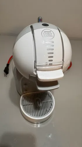 Cafeteria Dolce Gusto Mine Me R$ 250